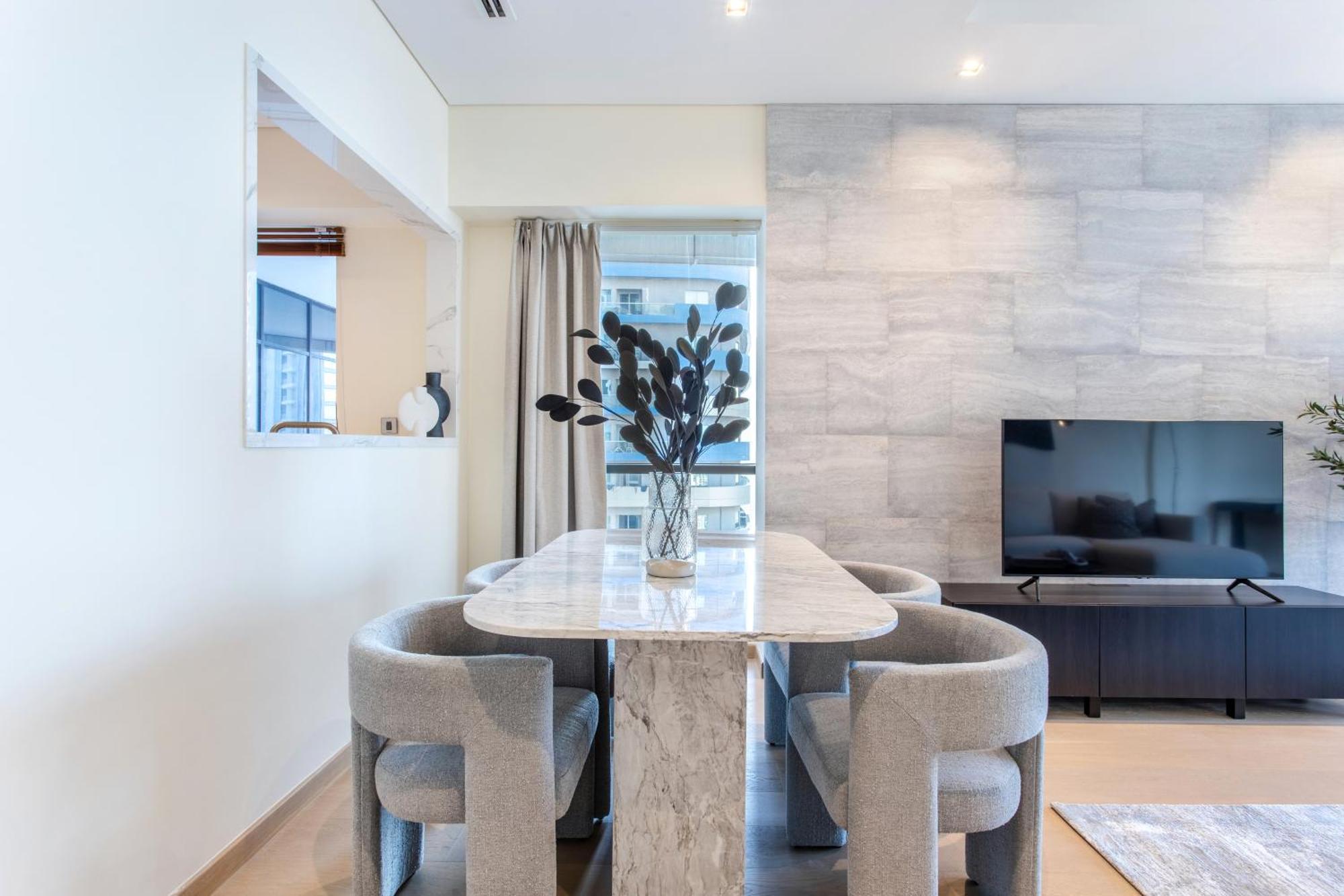 Modern Comfort1br Rp Heights 5-min Mall * Dubai