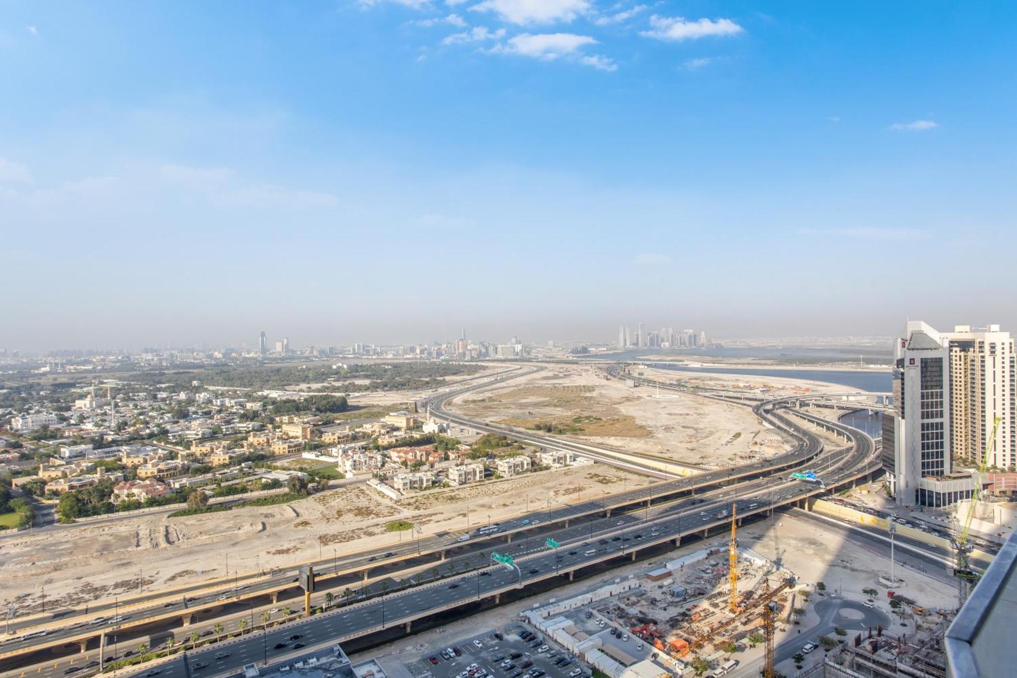Modern Comfort1br Rp Heights 5-min Mall Dubai